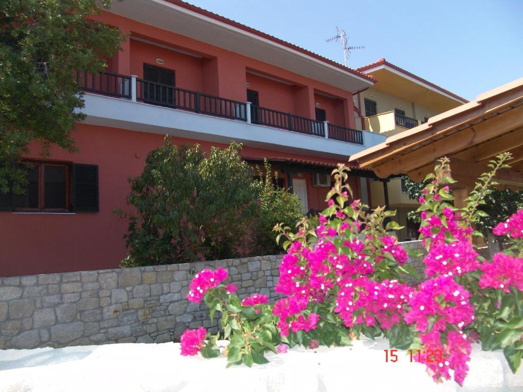 Nikos Apartments Afytos Bagian luar foto